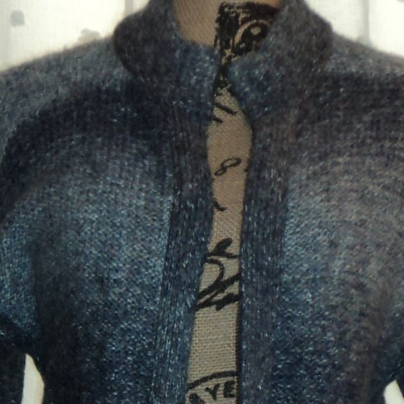 Chico's Full-Zip Cardigan Sweater -- Chico's Size 1 - Picture 3 of 10